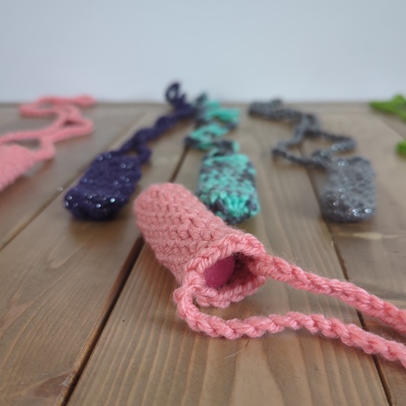 Handmade Crochet Lipgloss Lip Balm Chapstick Cozy Cover - Picture 7 of 9